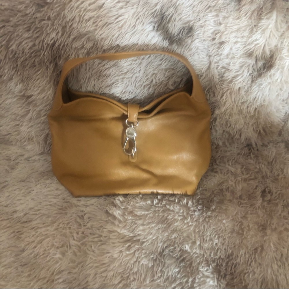 Dooney Bourke
